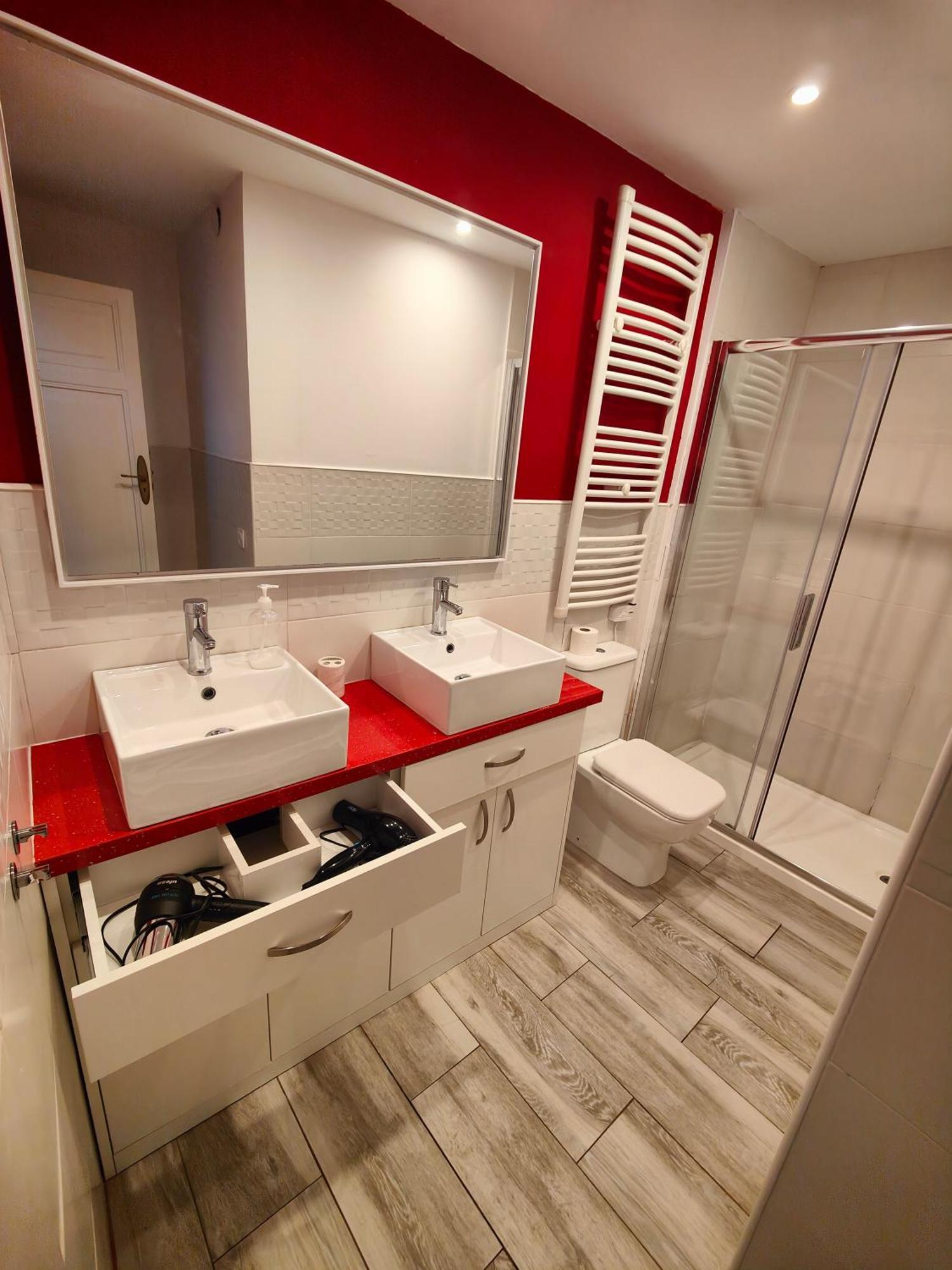 Rua Nova Apartment 28, 3 Dormitorios, Wifi, Ps4 Y Netflix, A 200M Catedral Santiago de Compostela Exterior photo